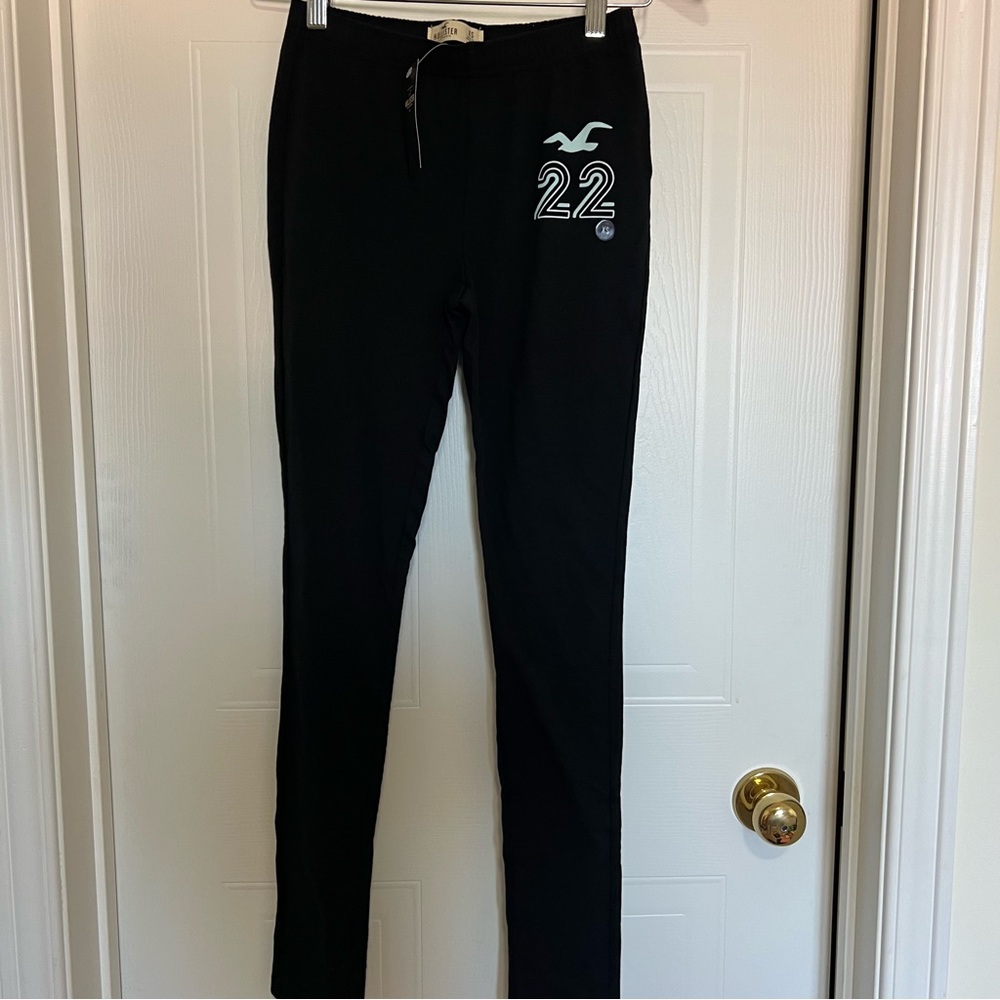 BNWT Hollister Black Leggings with White Logo